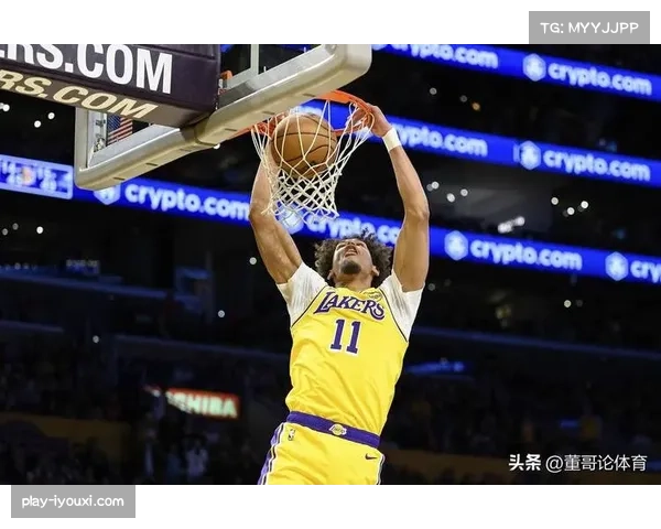 雷迪克盛赞球队传球表现同时指出空接配合仍需进一步磨合提升